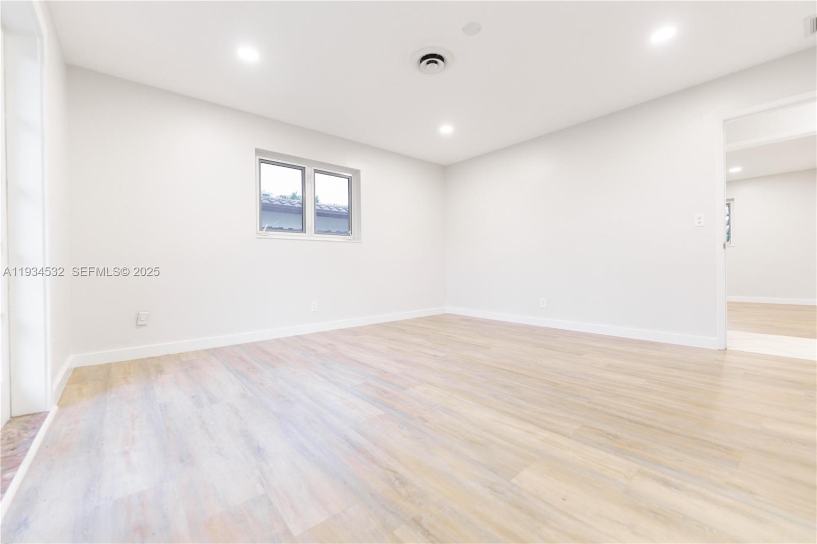 5706 NE 15th Ave, Fort Lauderdale FL 33334