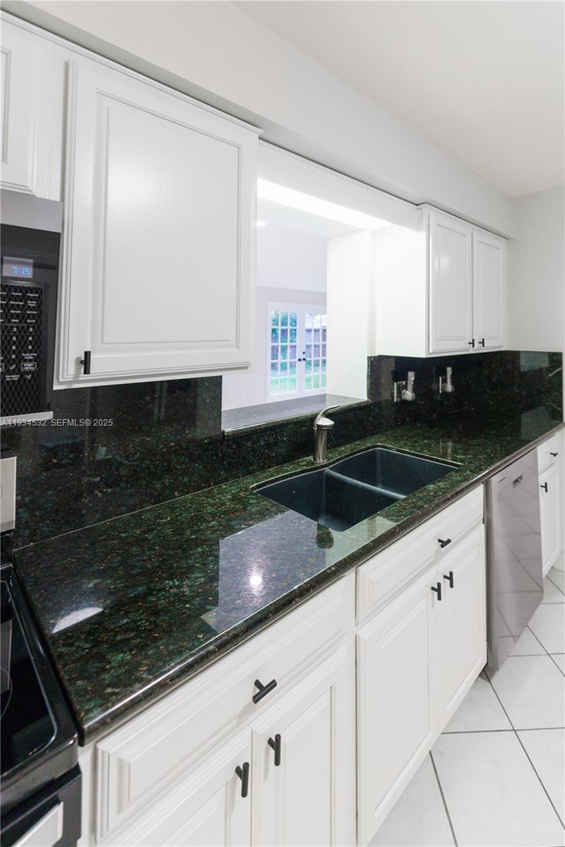 5706 NE 15th Ave, Fort Lauderdale FL 33334