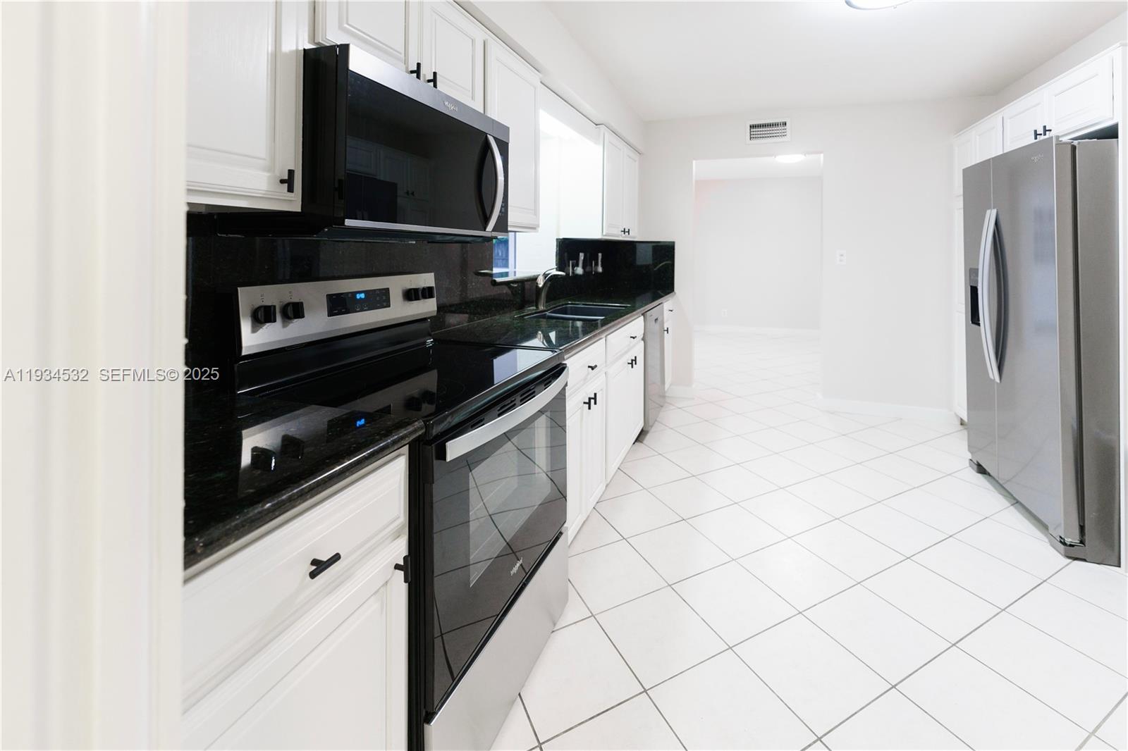 5706 NE 15th Ave, Fort Lauderdale FL 33334