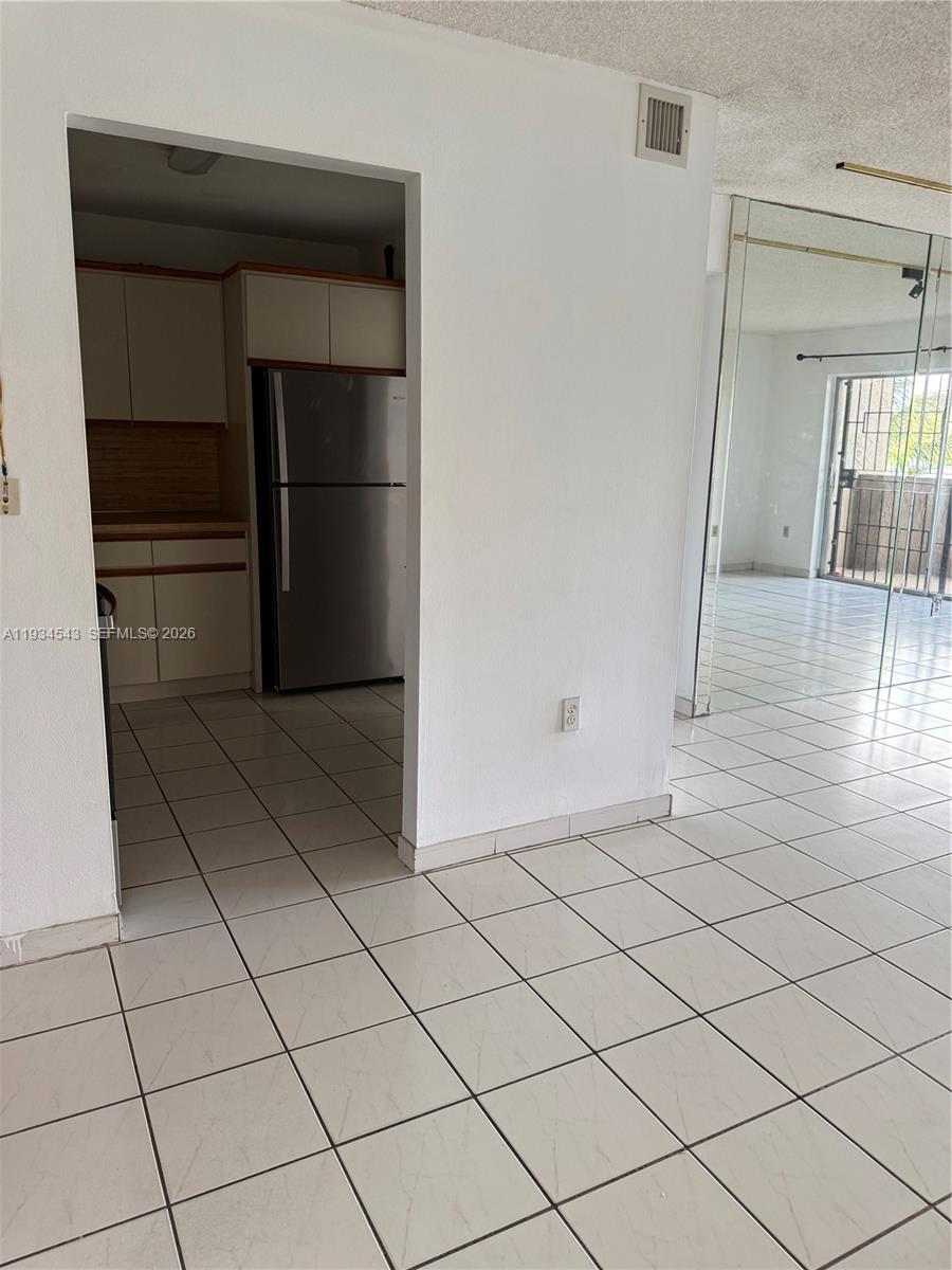 5199 NW 7th St #115, Miami FL 33126