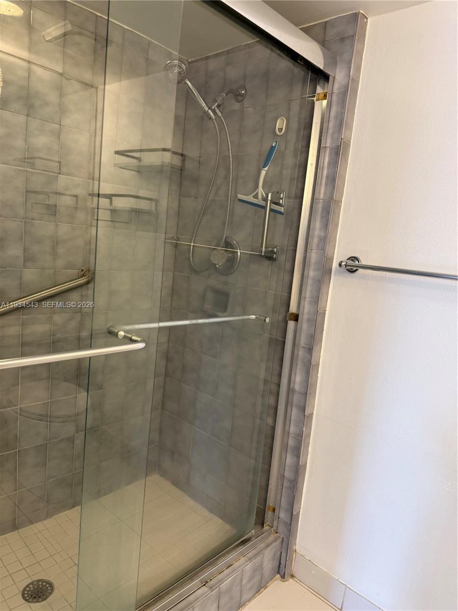 5199 NW 7th St #115, Miami FL 33126