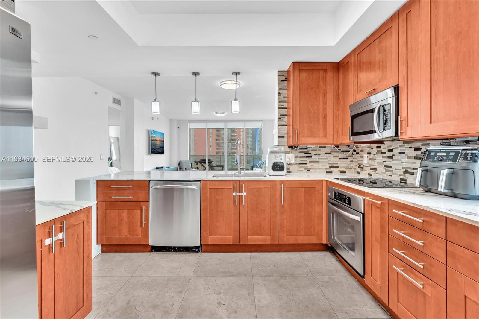 3340 NE 190th St #1109, Aventura FL 33180