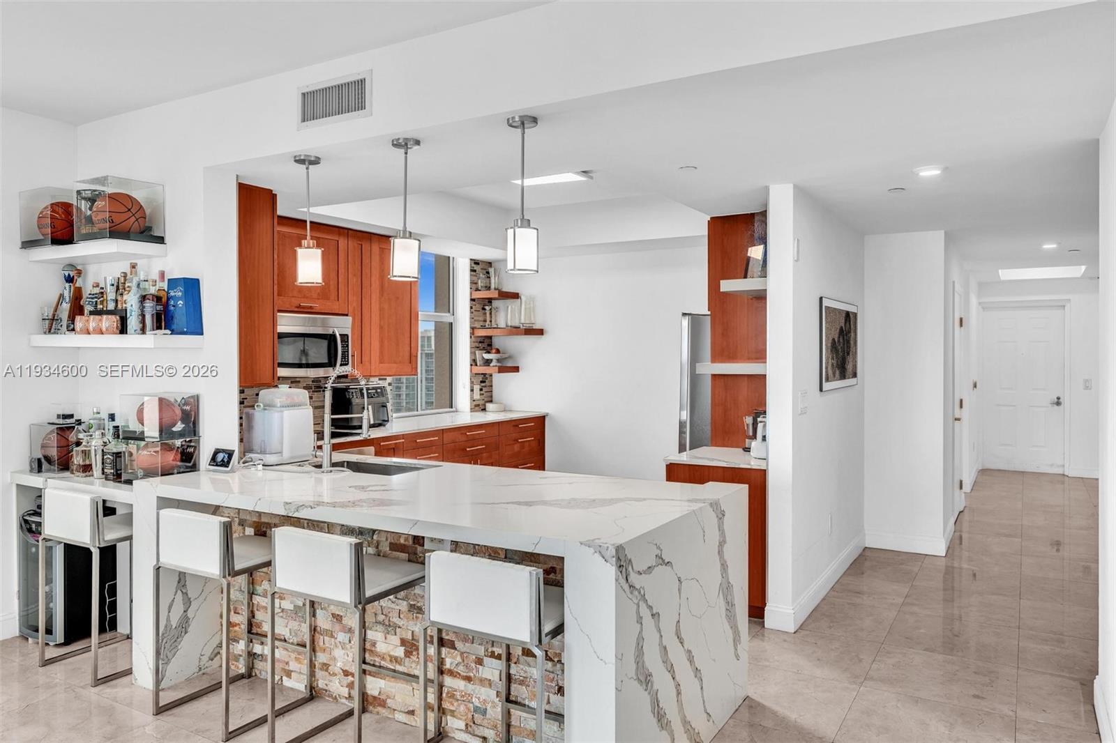 3340 NE 190th St #1109, Aventura FL 33180
