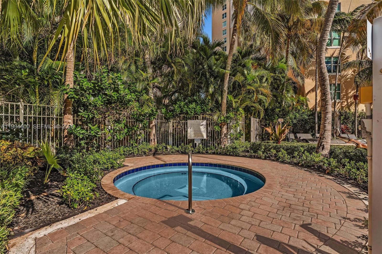 3340 NE 190th St #1109, Aventura FL 33180