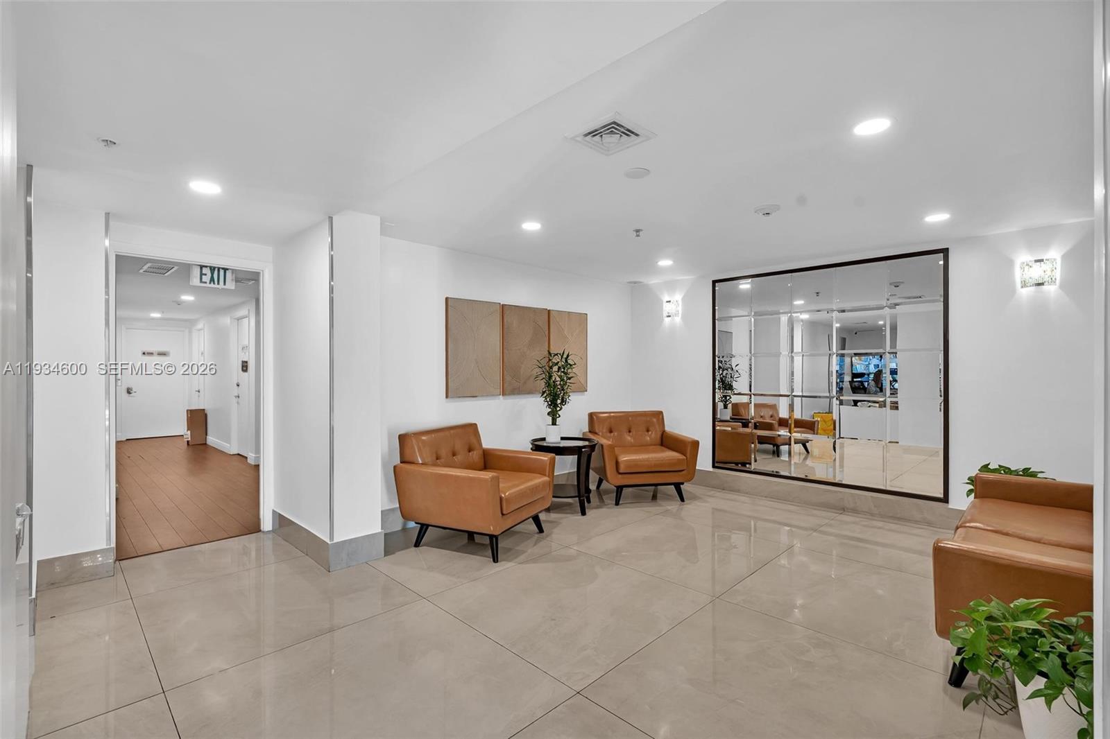 3340 NE 190th St #1109, Aventura FL 33180