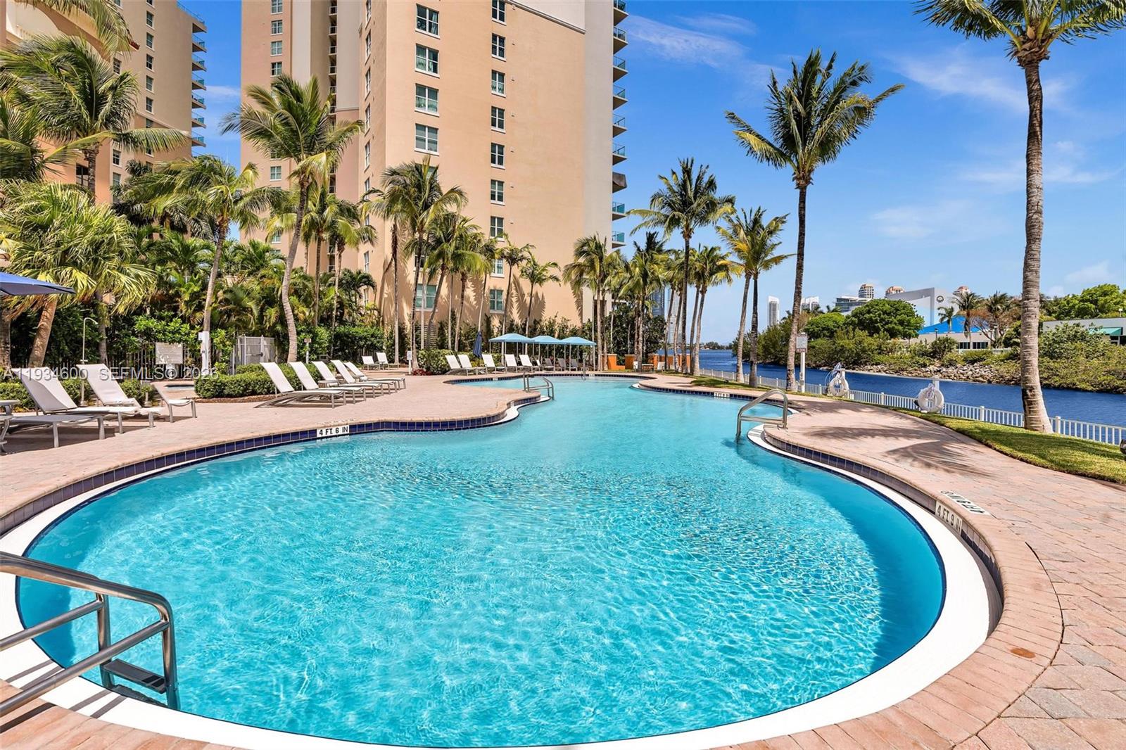 3340 NE 190th St #1109, Aventura FL 33180