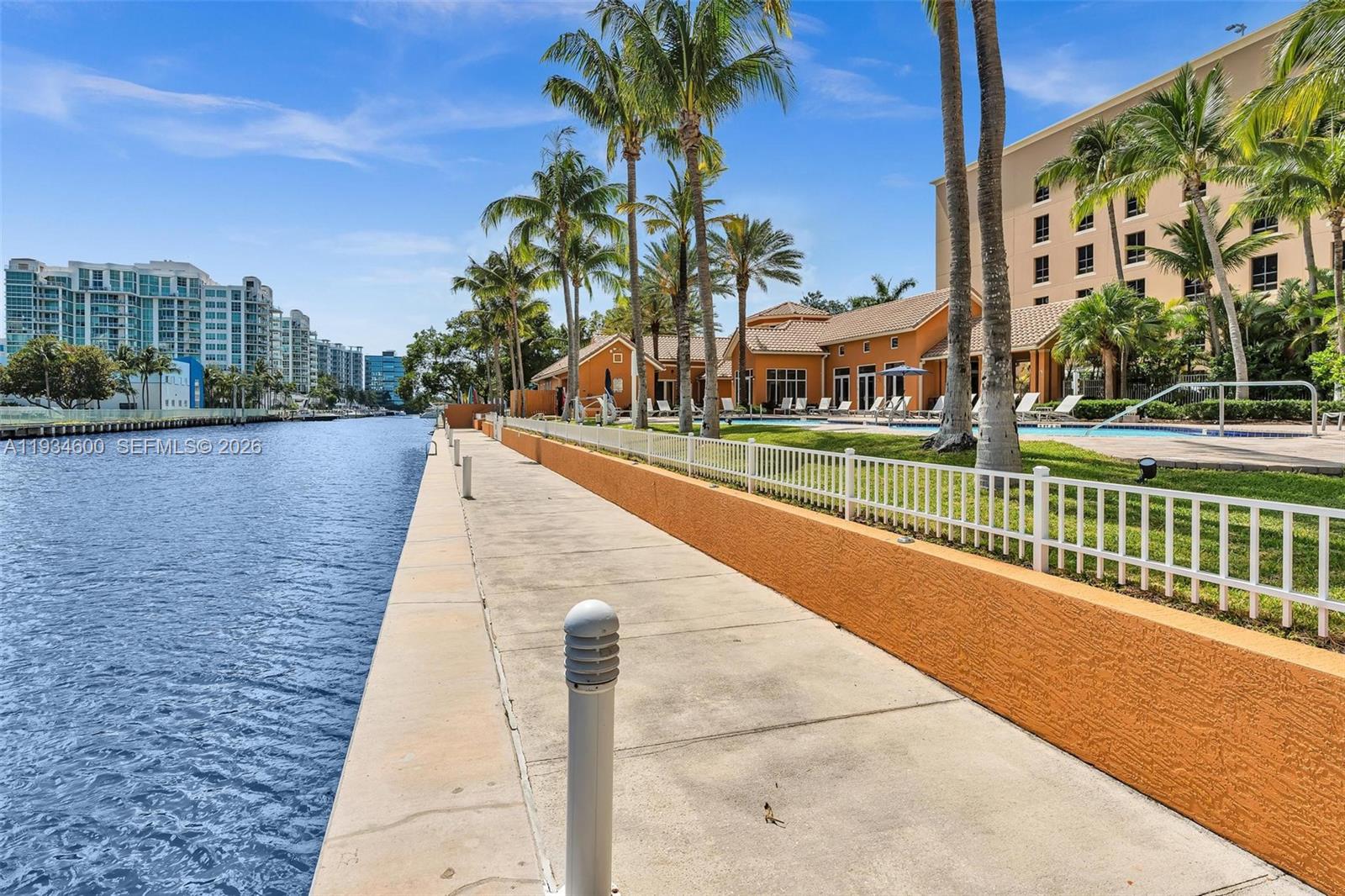 3340 NE 190th St #1109, Aventura FL 33180