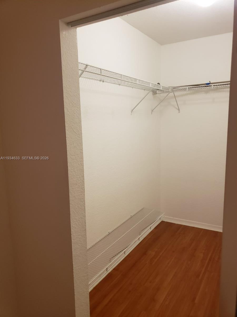 36 NW 6th Ave #906, Miami FL 33128