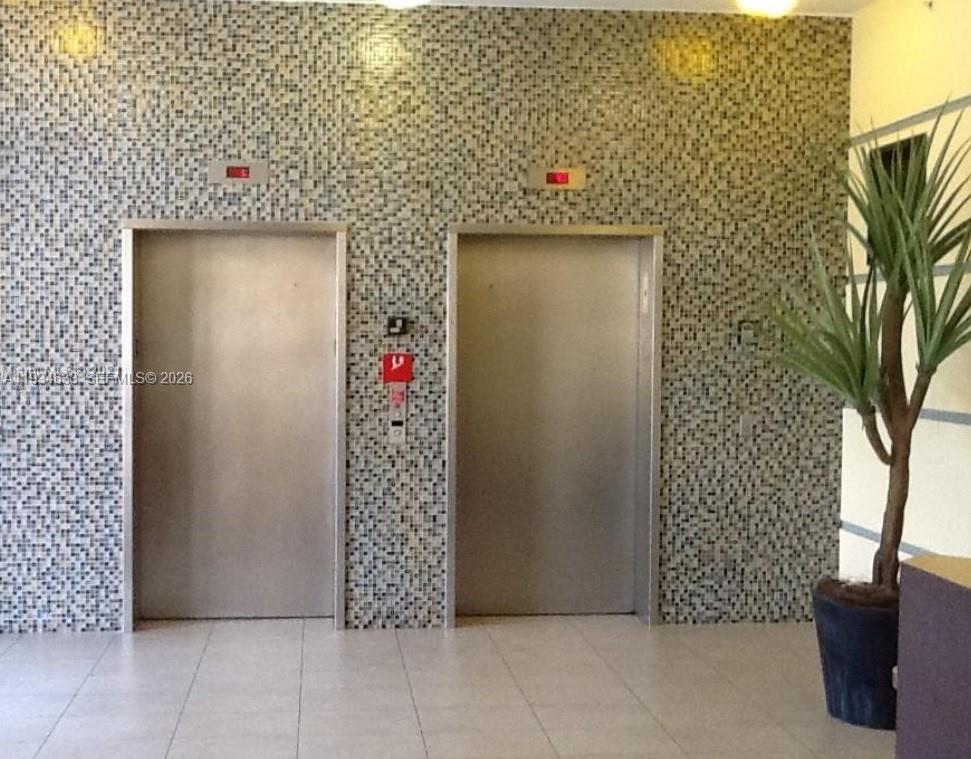 36 NW 6th Ave #906, Miami FL 33128