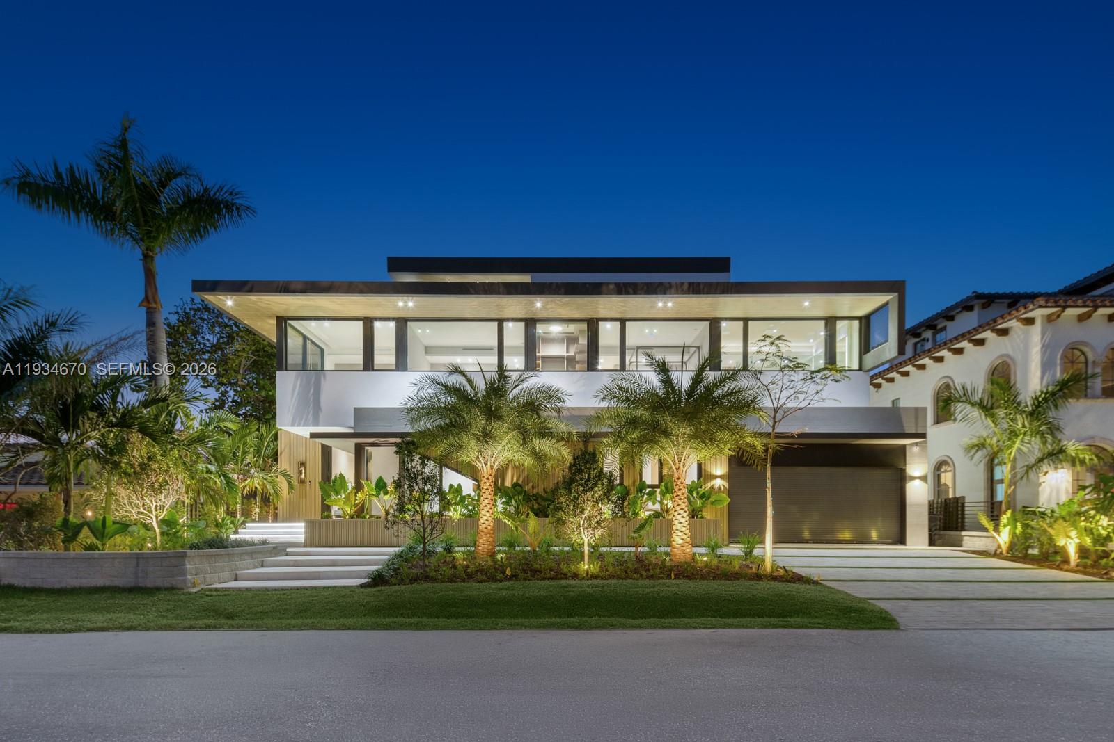 641 Flamingo Dr, Fort Lauderdale FL 33301