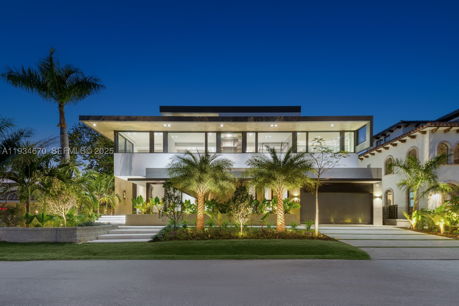 641 Flamingo Dr, Fort Lauderdale FL 33301