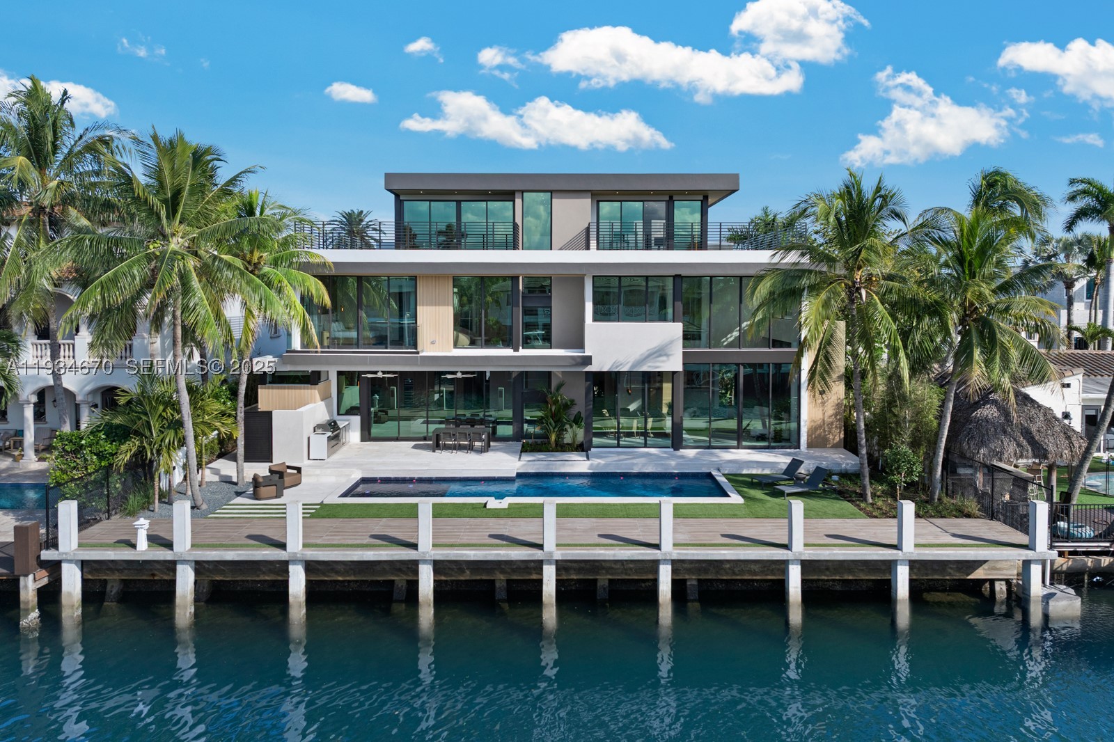 641 Flamingo Dr, Fort Lauderdale FL 33301