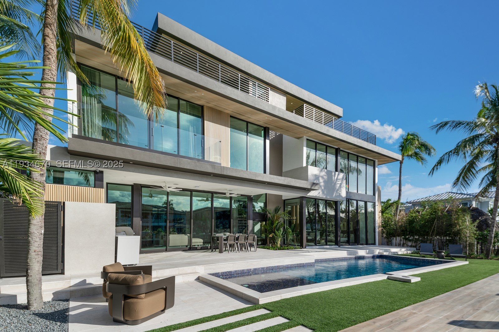 641 Flamingo Dr, Fort Lauderdale FL 33301