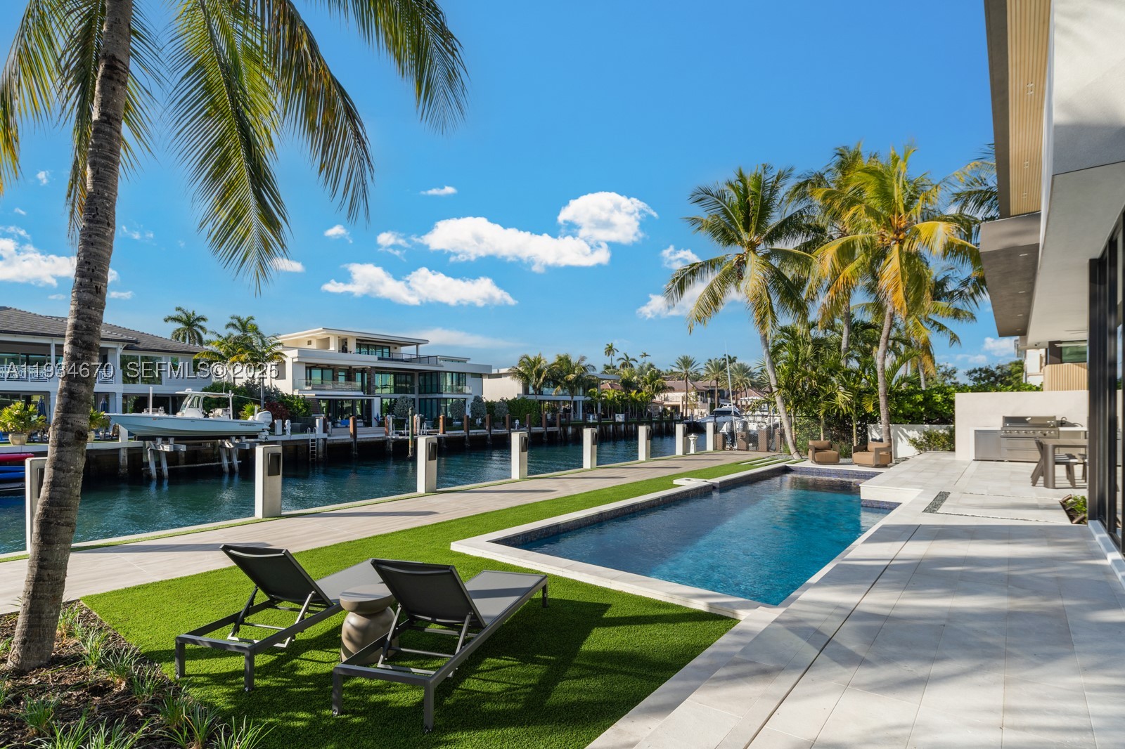 641 Flamingo Dr, Fort Lauderdale FL 33301