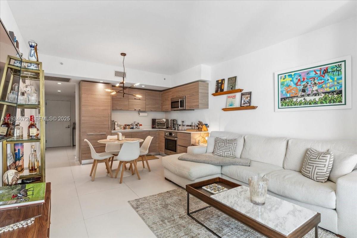 1300 S Miami Ave #3008, Miami FL 33130