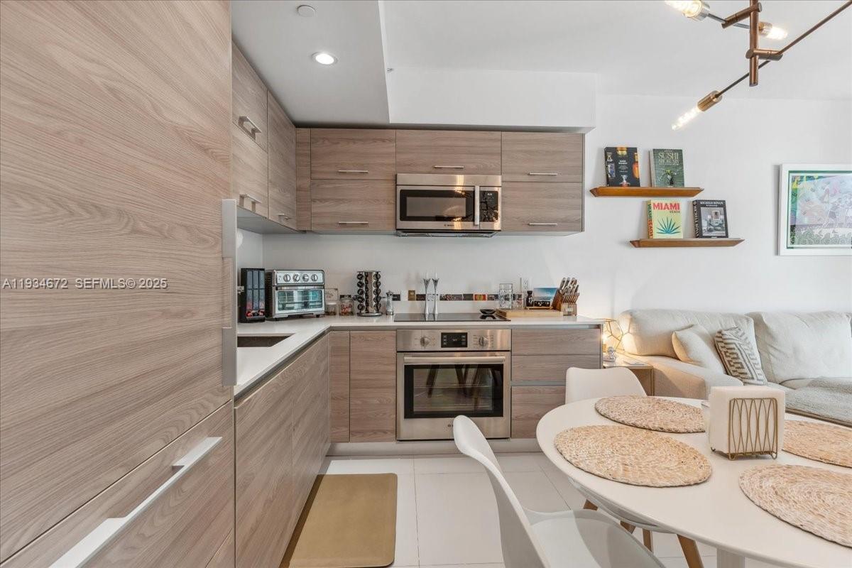 1300 S Miami Ave #3008, Miami FL 33130