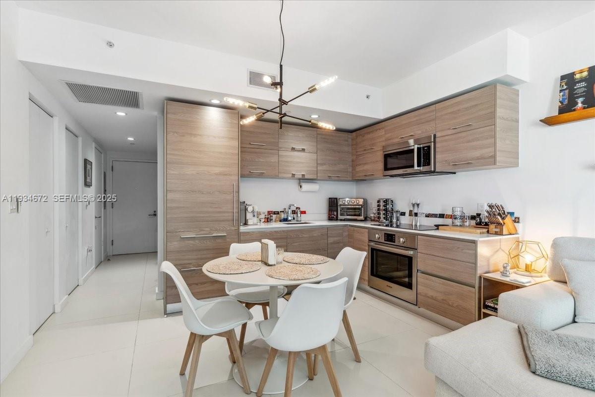 1300 S Miami Ave #3008, Miami FL 33130