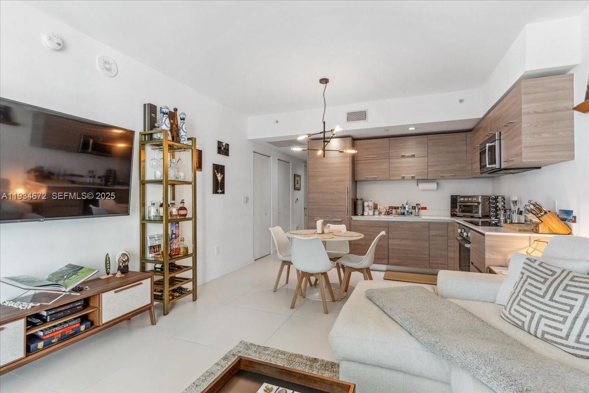 1300 S Miami Ave #3008, Miami FL 33130