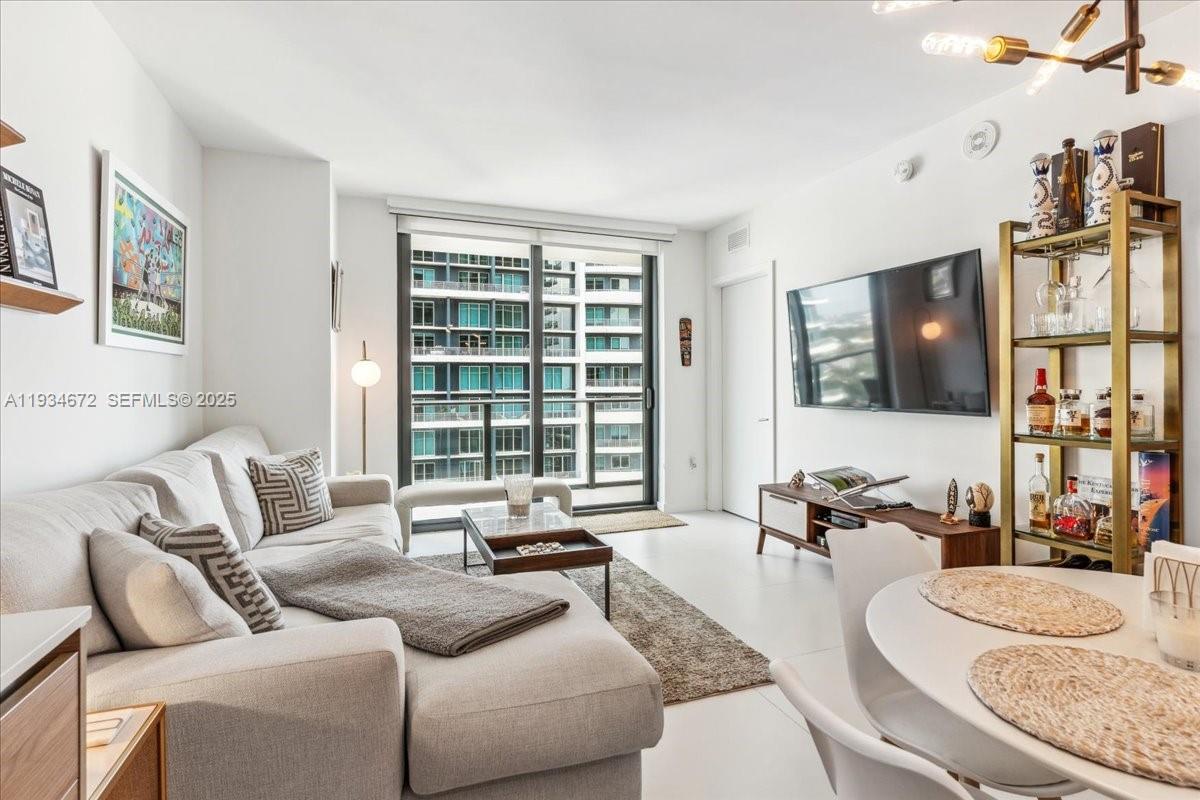 1300 S Miami Ave #3008, Miami FL 33130