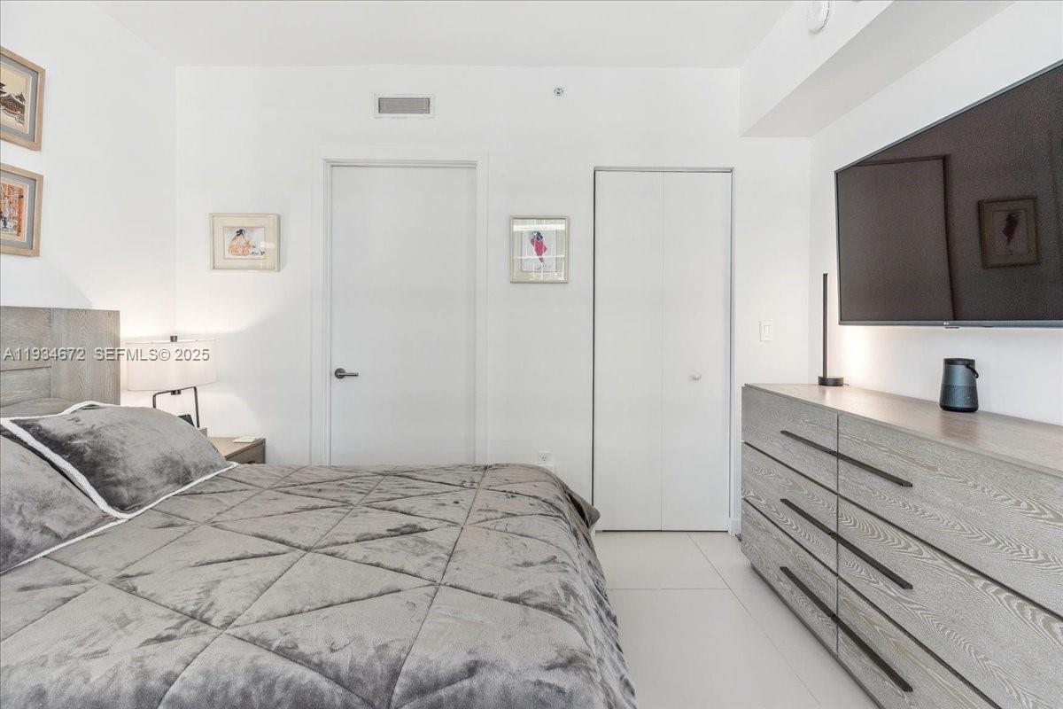 1300 S Miami Ave #3008, Miami FL 33130