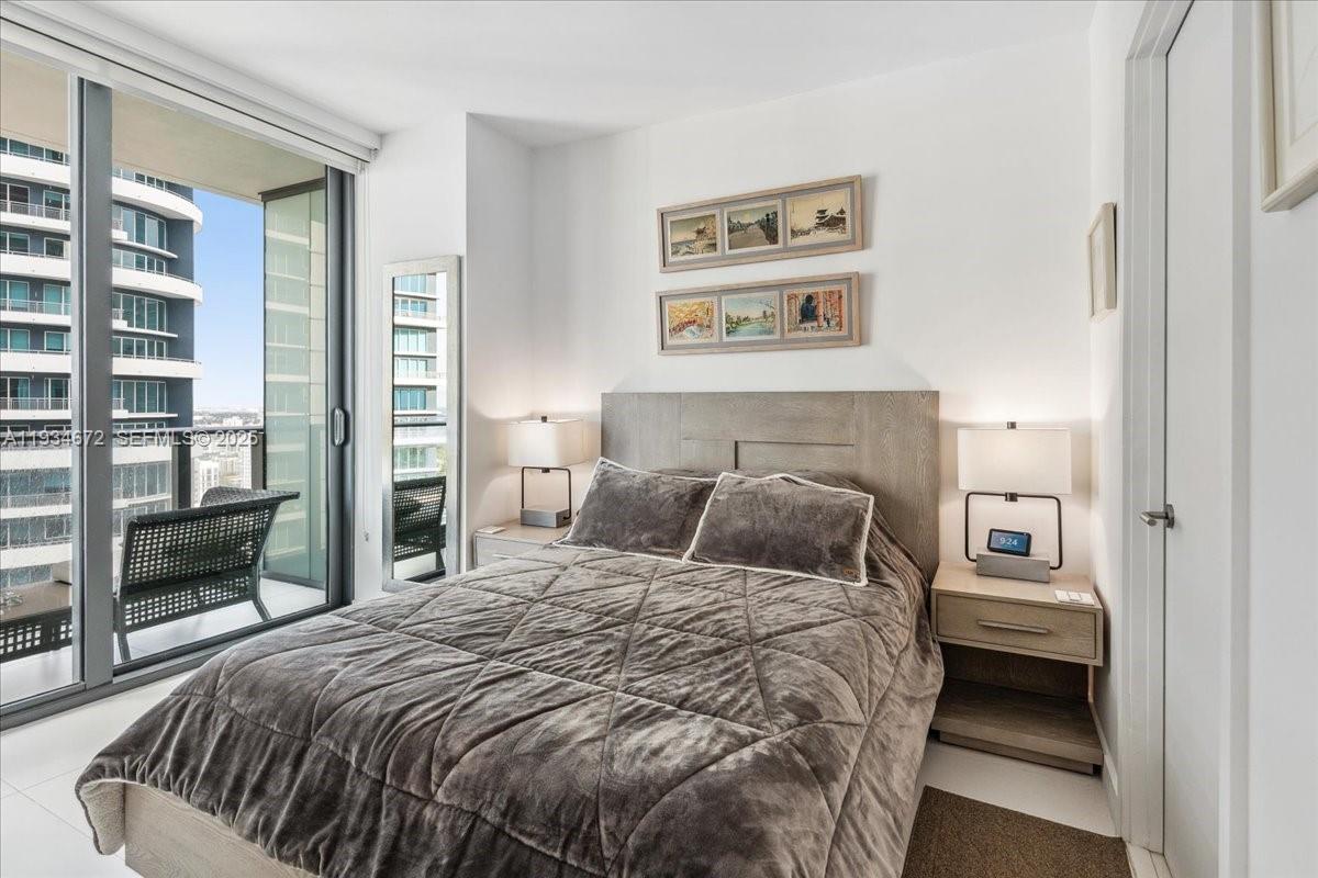1300 S Miami Ave #3008, Miami FL 33130