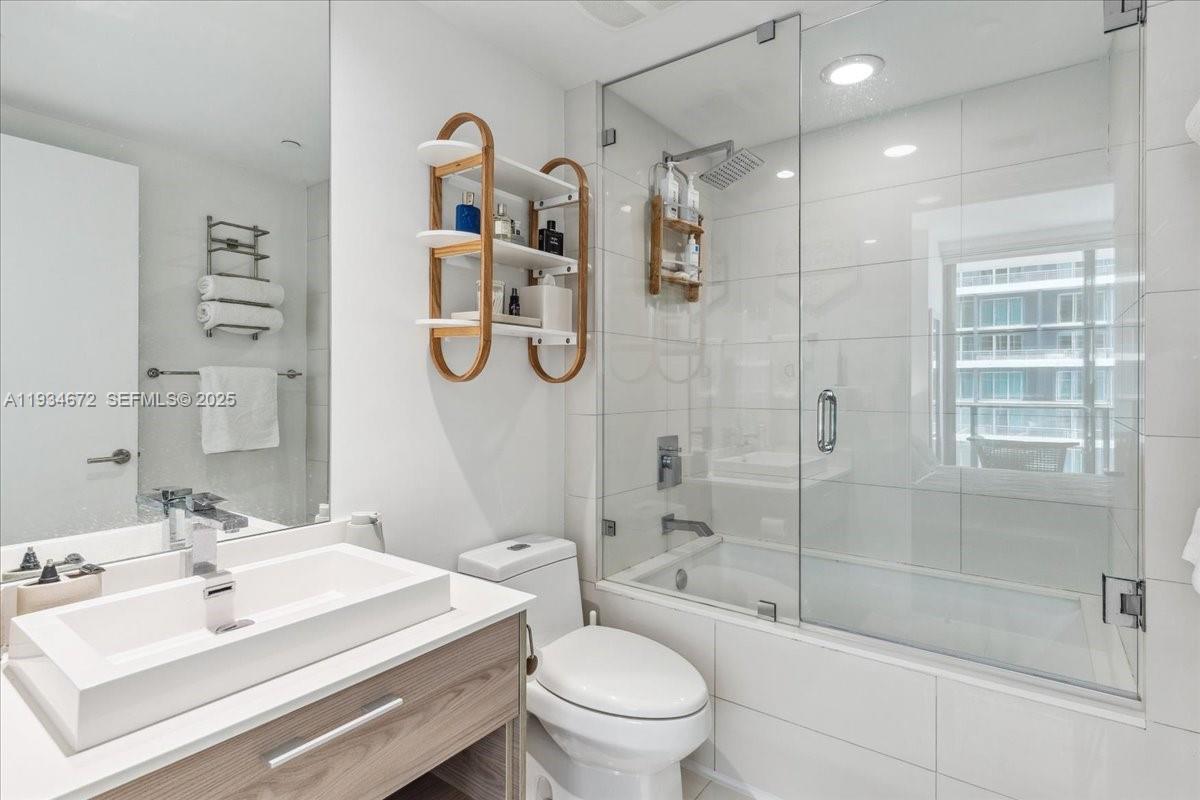 1300 S Miami Ave #3008, Miami FL 33130