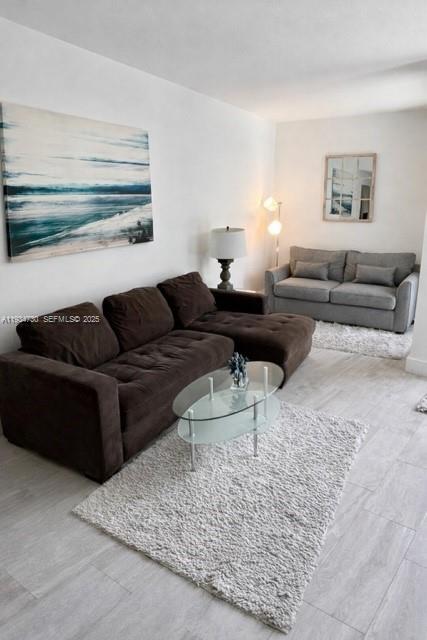 121 NE 34th St #814, Miami FL 33137