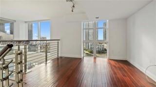 41 SE 5th St #1016, Miami FL 33131