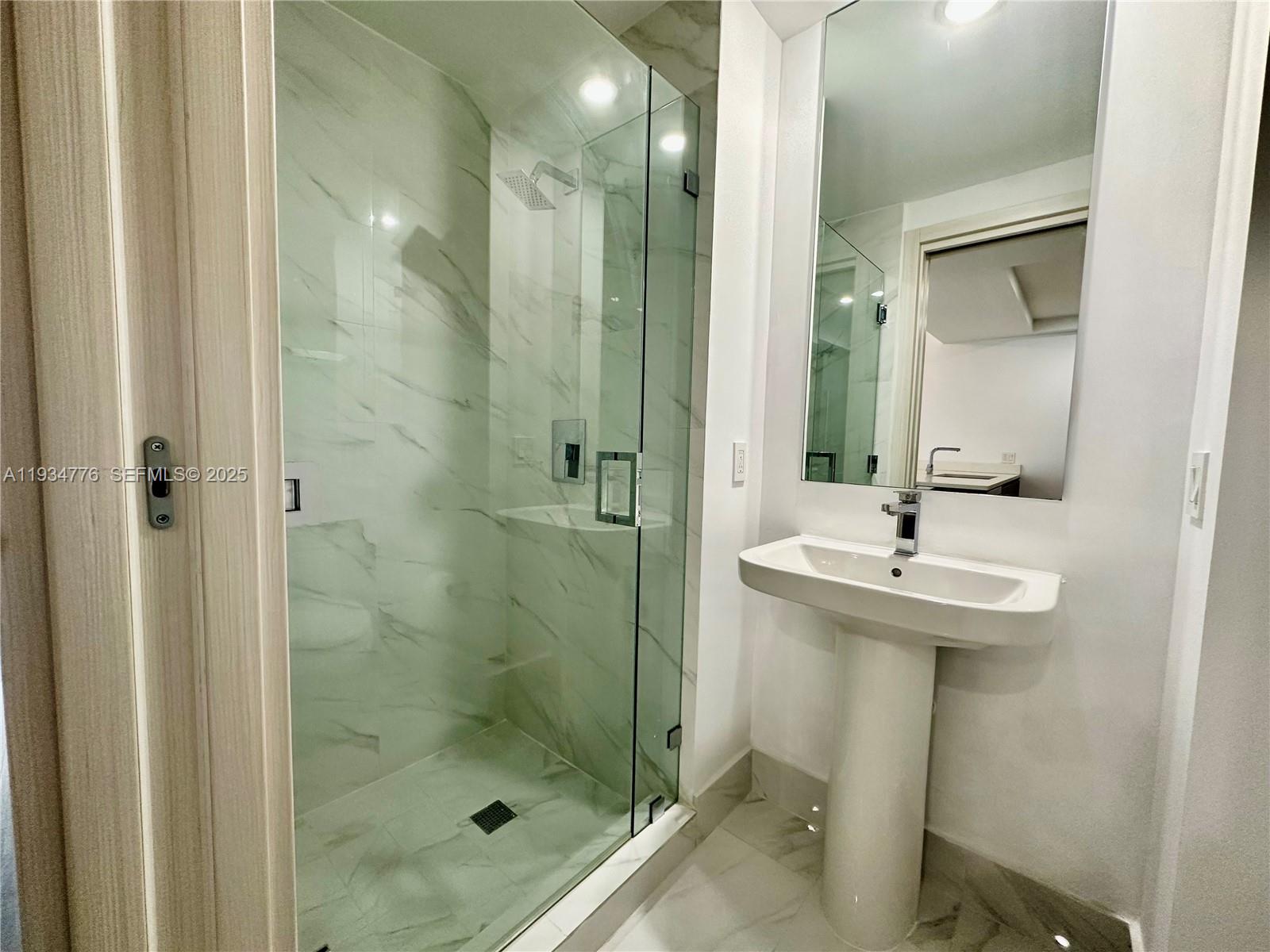 801 S Miami Ave #3807, Miami FL 33130