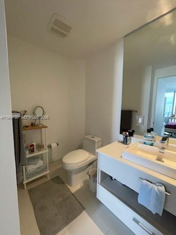 45 SW 9th St #3210, Miami FL 33130