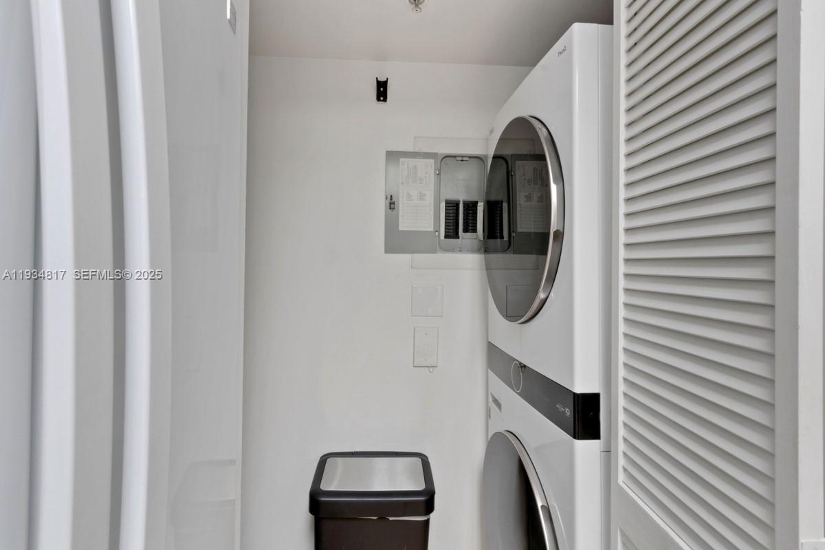90 Alton Rd #807, Miami Beach FL 33139
