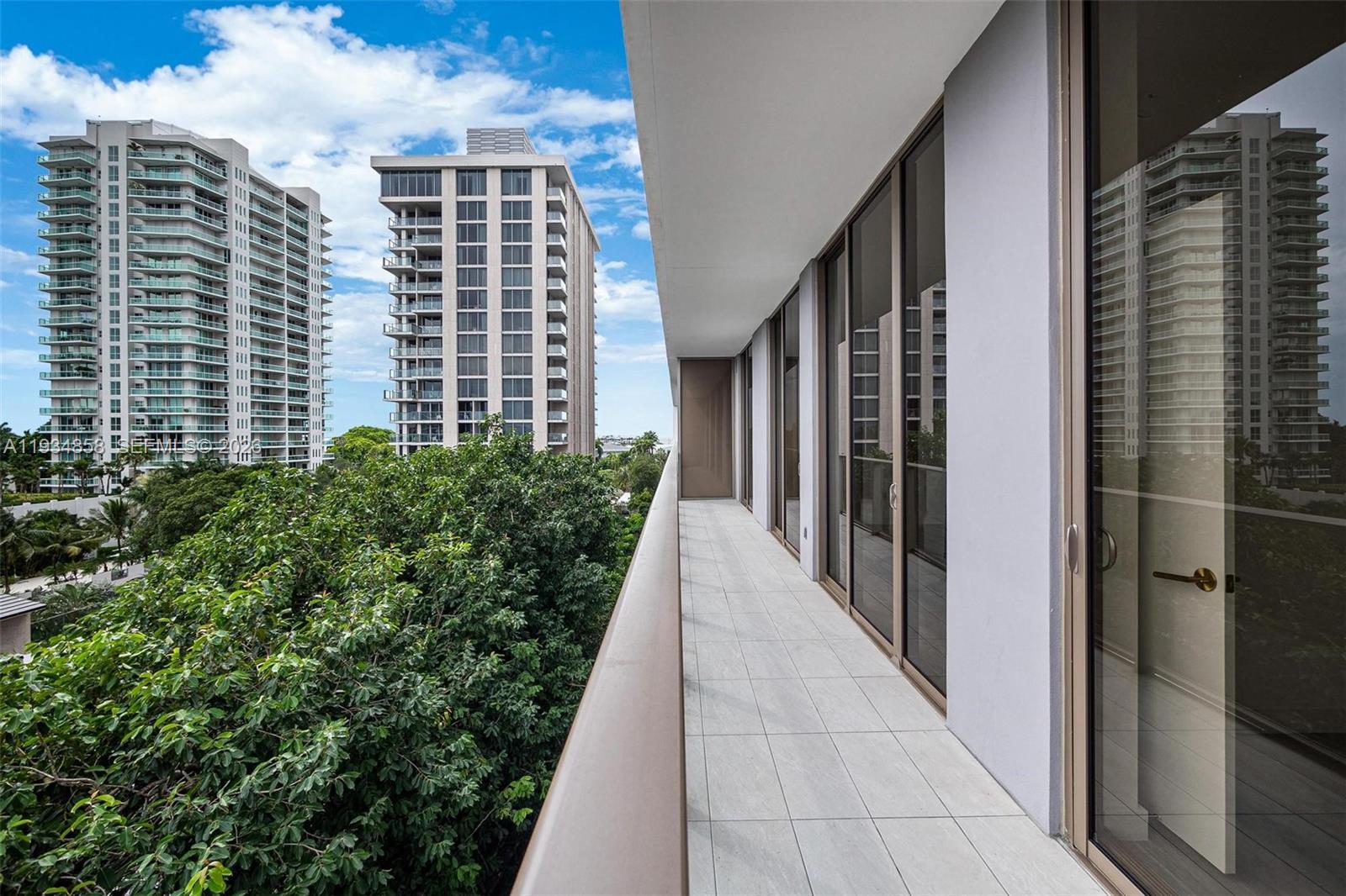 2678 Tigertail Ave #404, Miami FL 33133