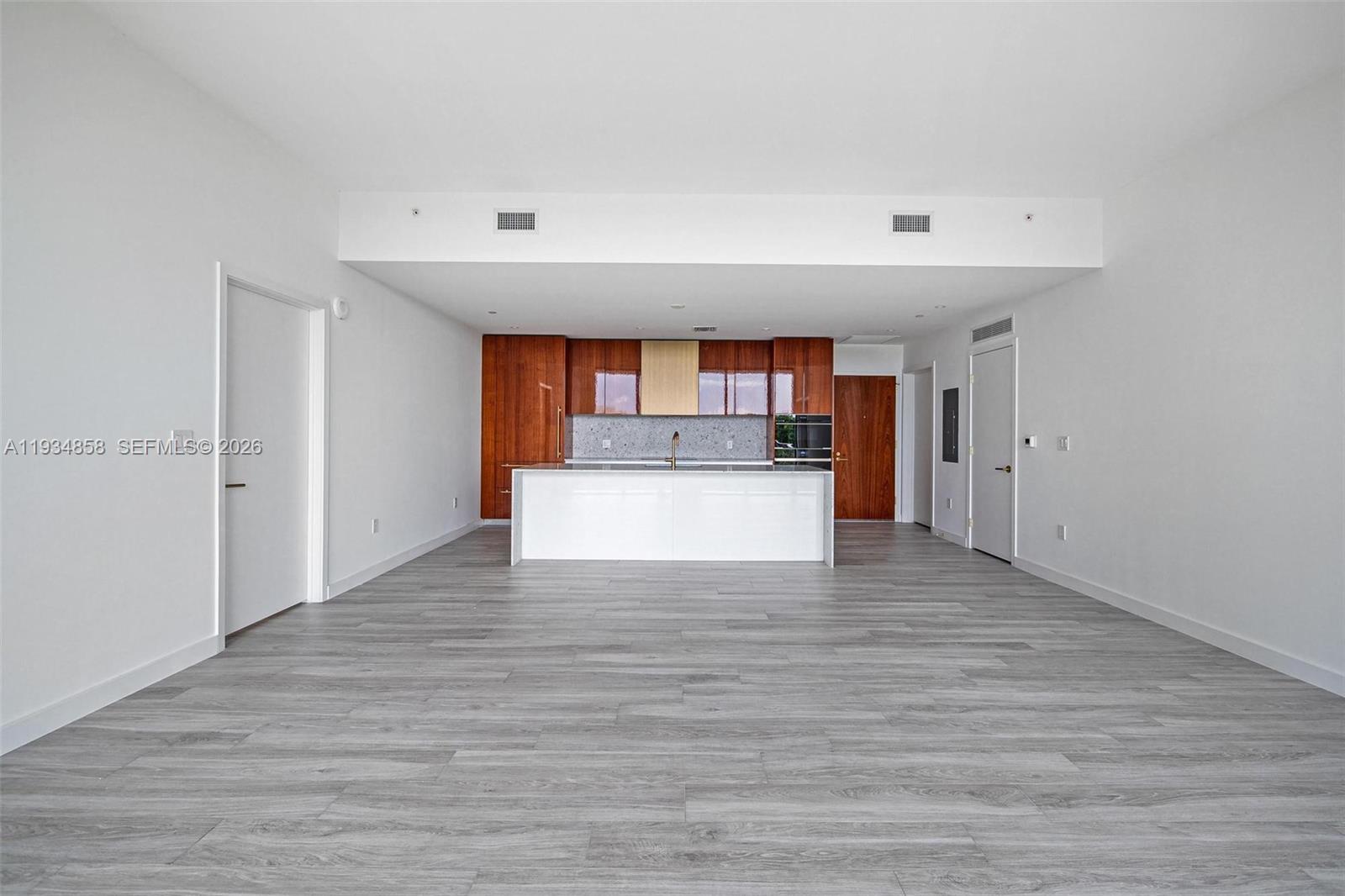 2678 Tigertail Ave #404, Miami FL 33133