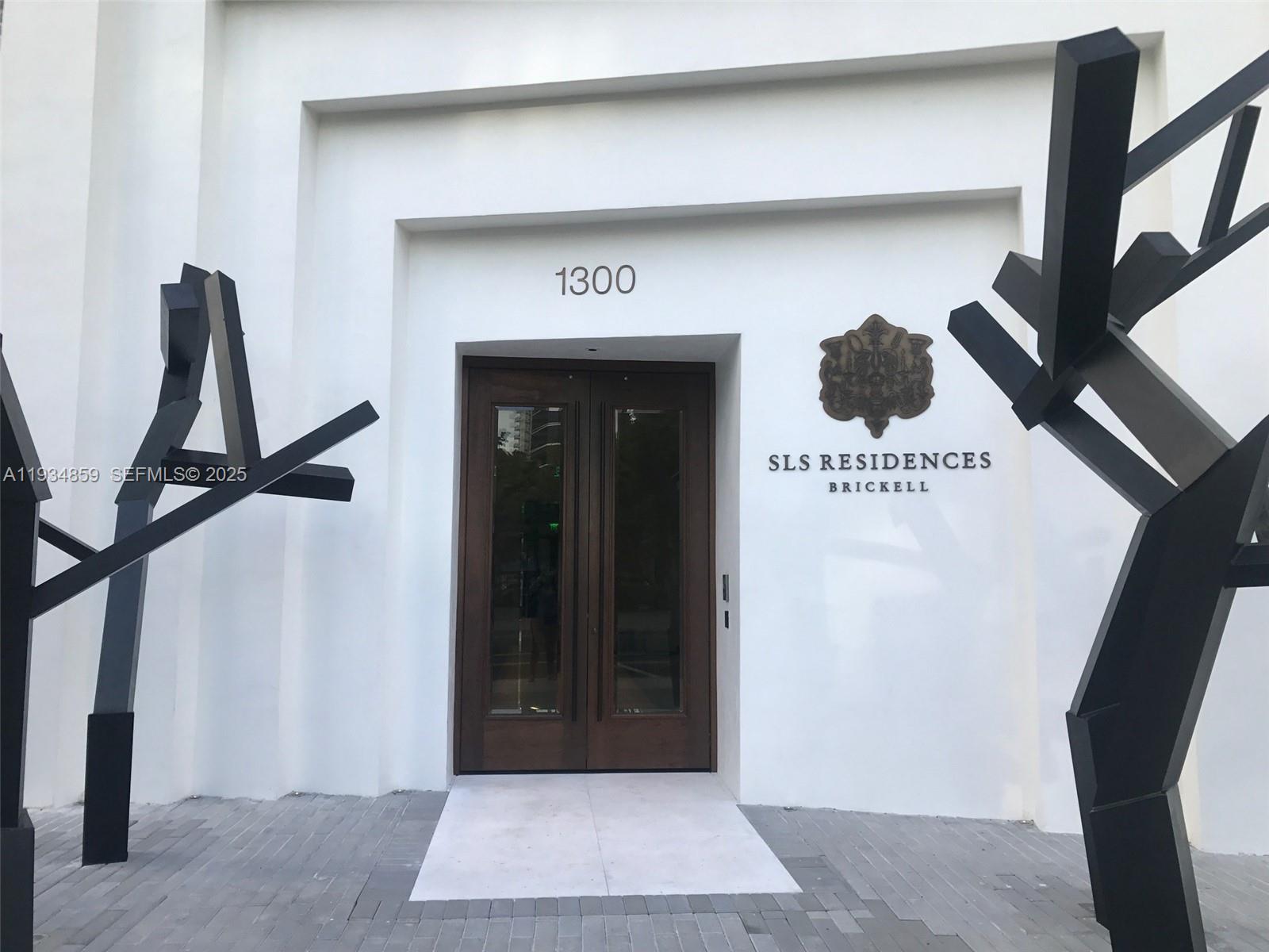 1300 S Miami Ave #2406, Miami FL 33130