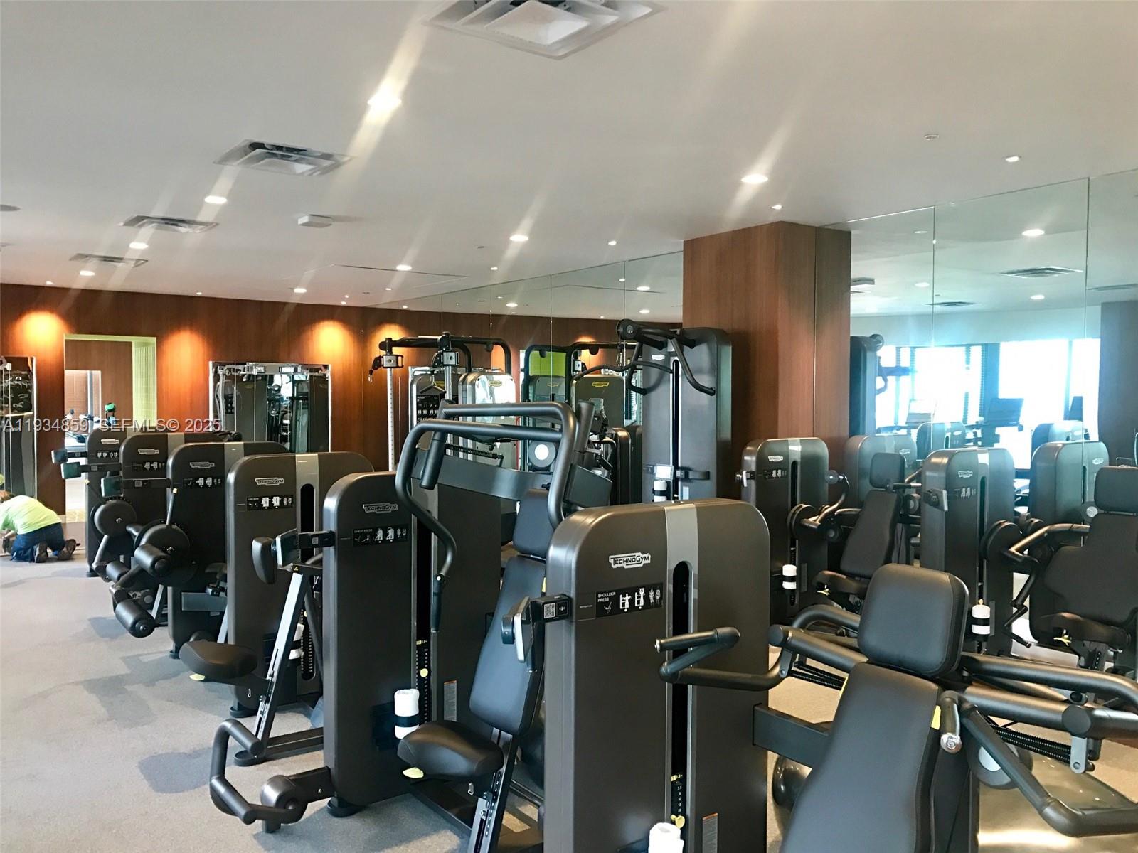 1300 S Miami Ave #2406, Miami FL 33130