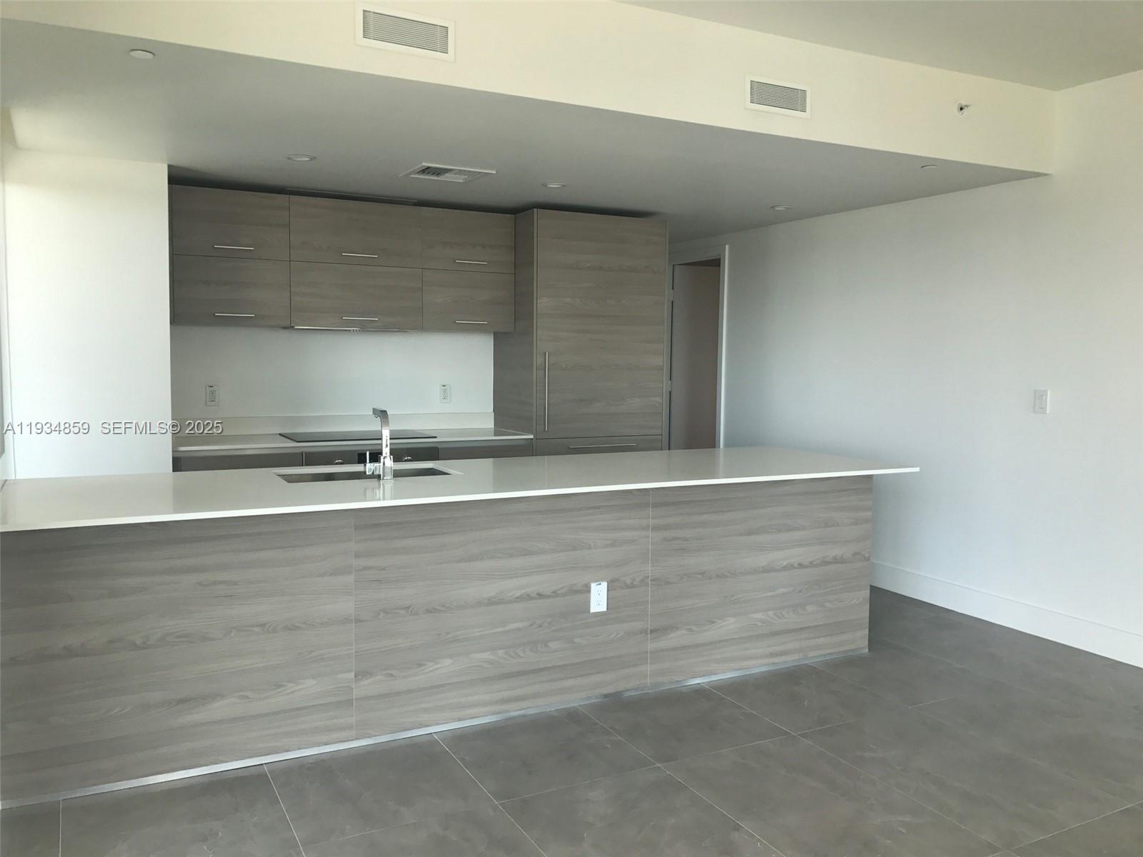 1300 S Miami Ave #2406, Miami FL 33130