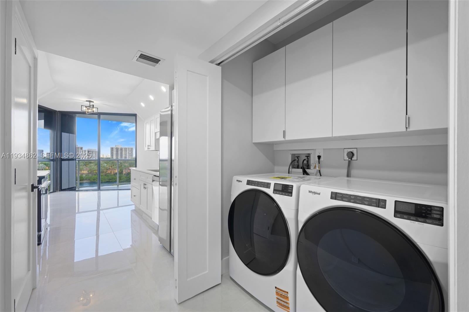 20281 E Country Club Dr #501, Aventura FL 33180