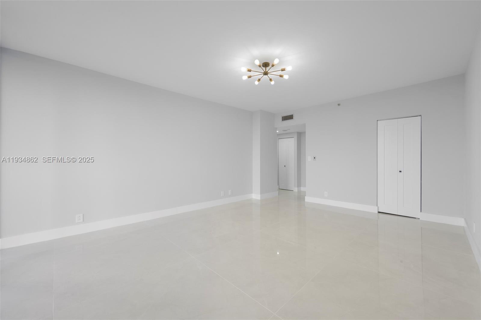 20281 E Country Club Dr #501, Aventura FL 33180