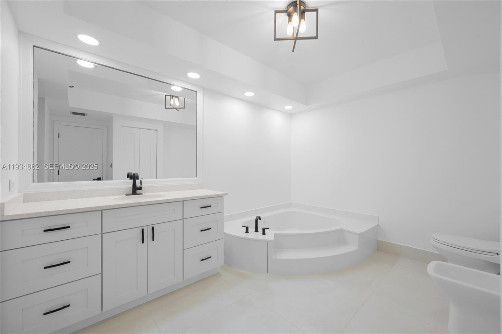 20281 E Country Club Dr #501, Aventura FL 33180