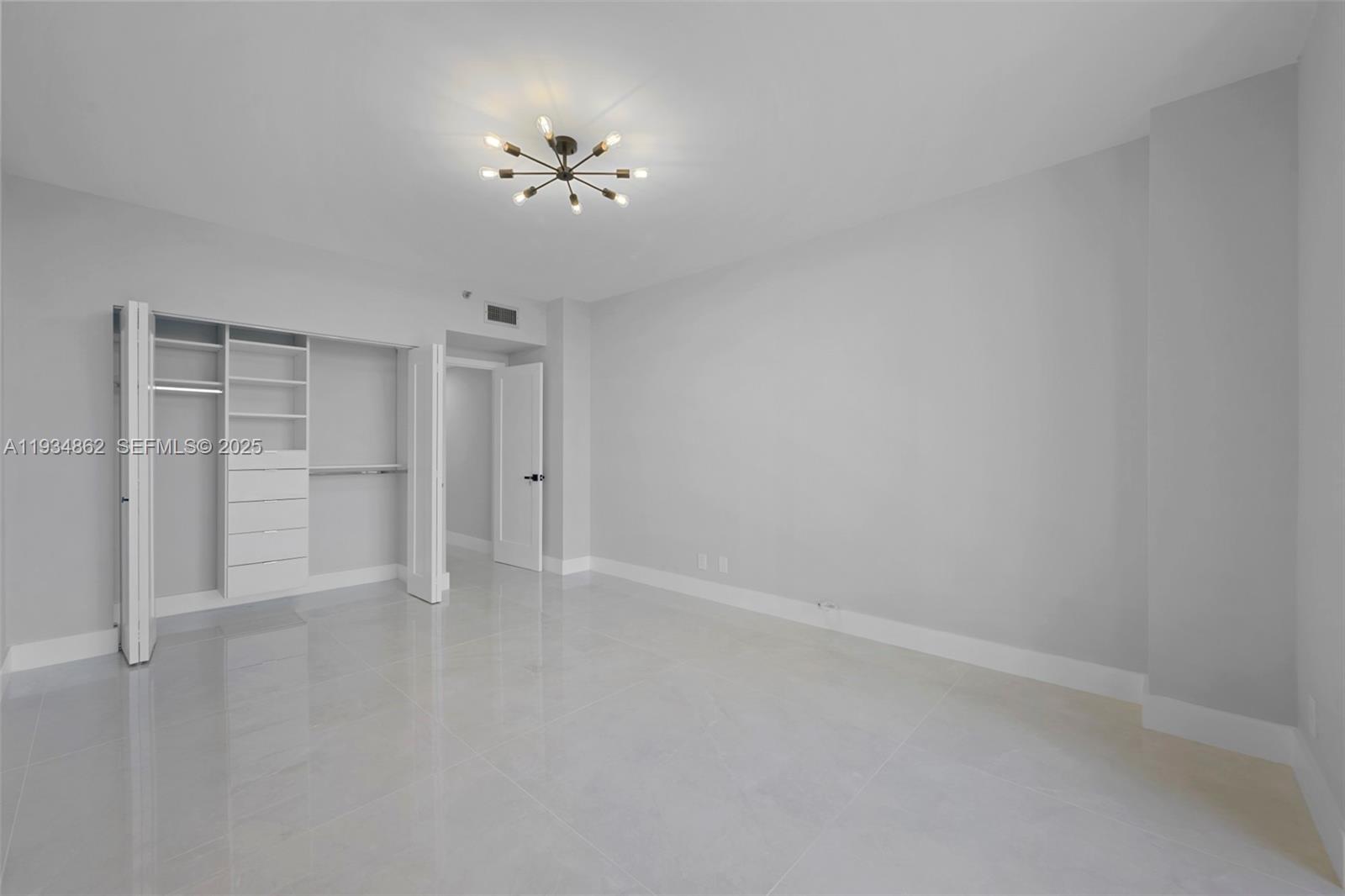 20281 E Country Club Dr #501, Aventura FL 33180