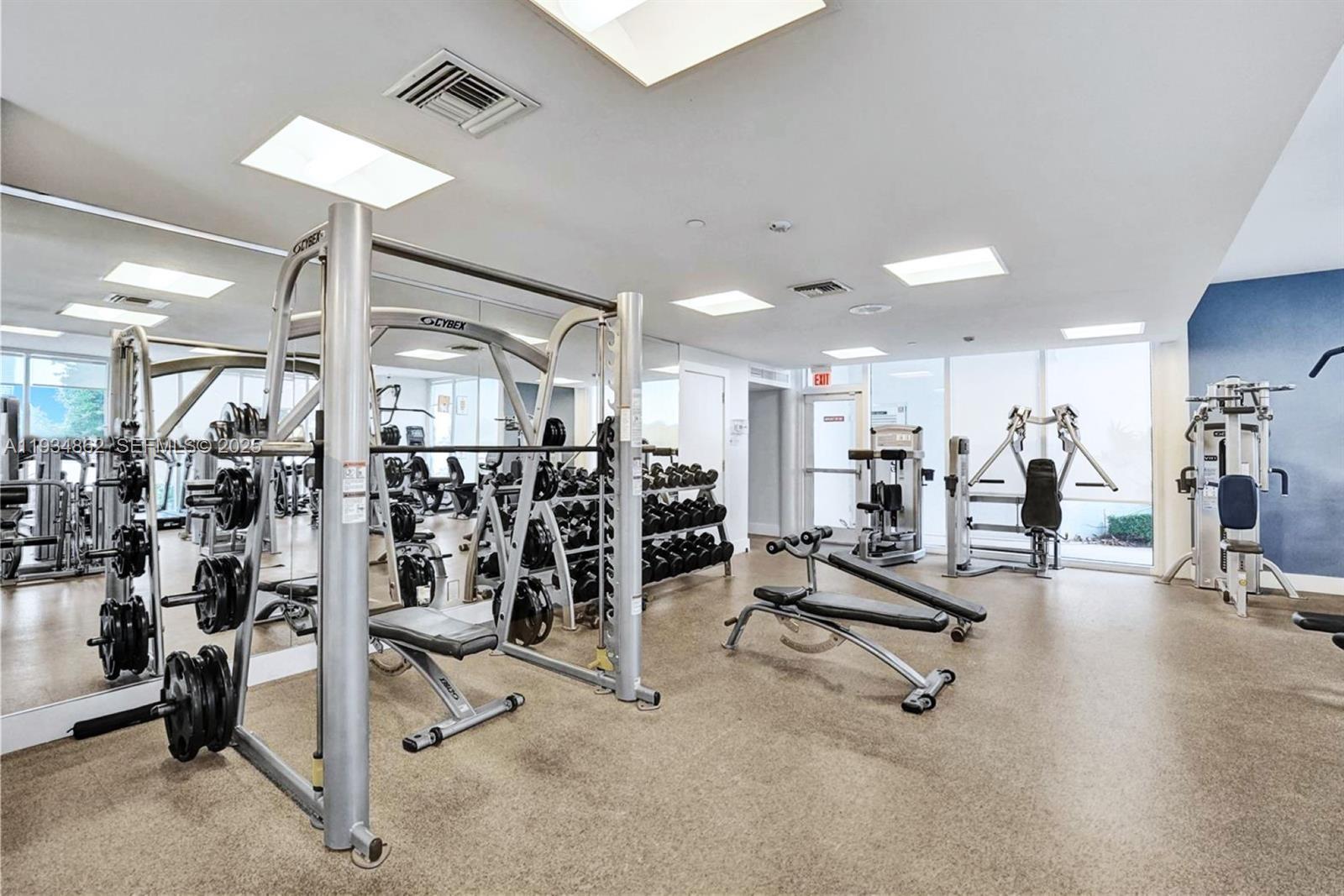 20281 E Country Club Dr #501, Aventura FL 33180