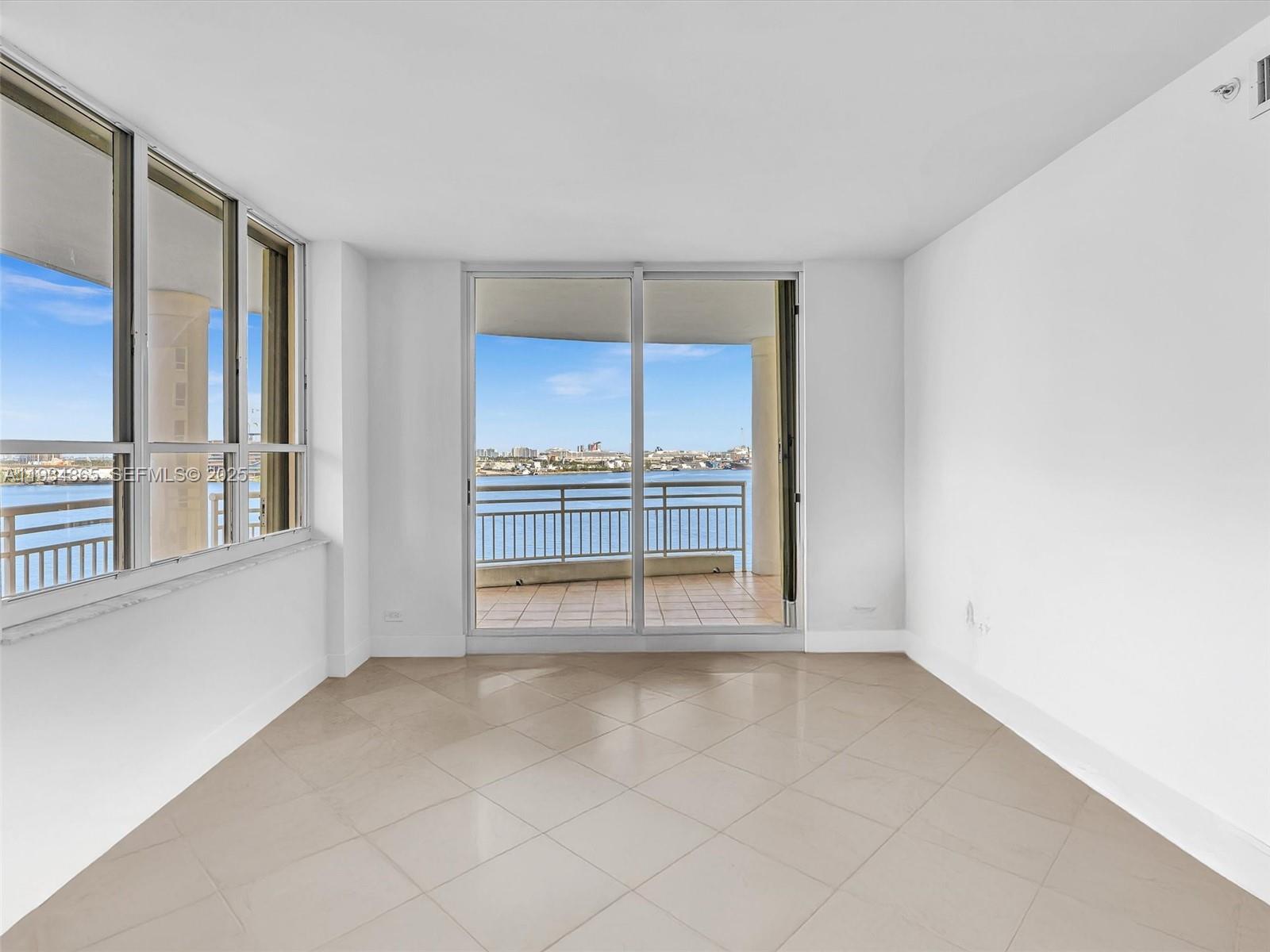 888 Brickell Key Dr #912, Miami FL 33131