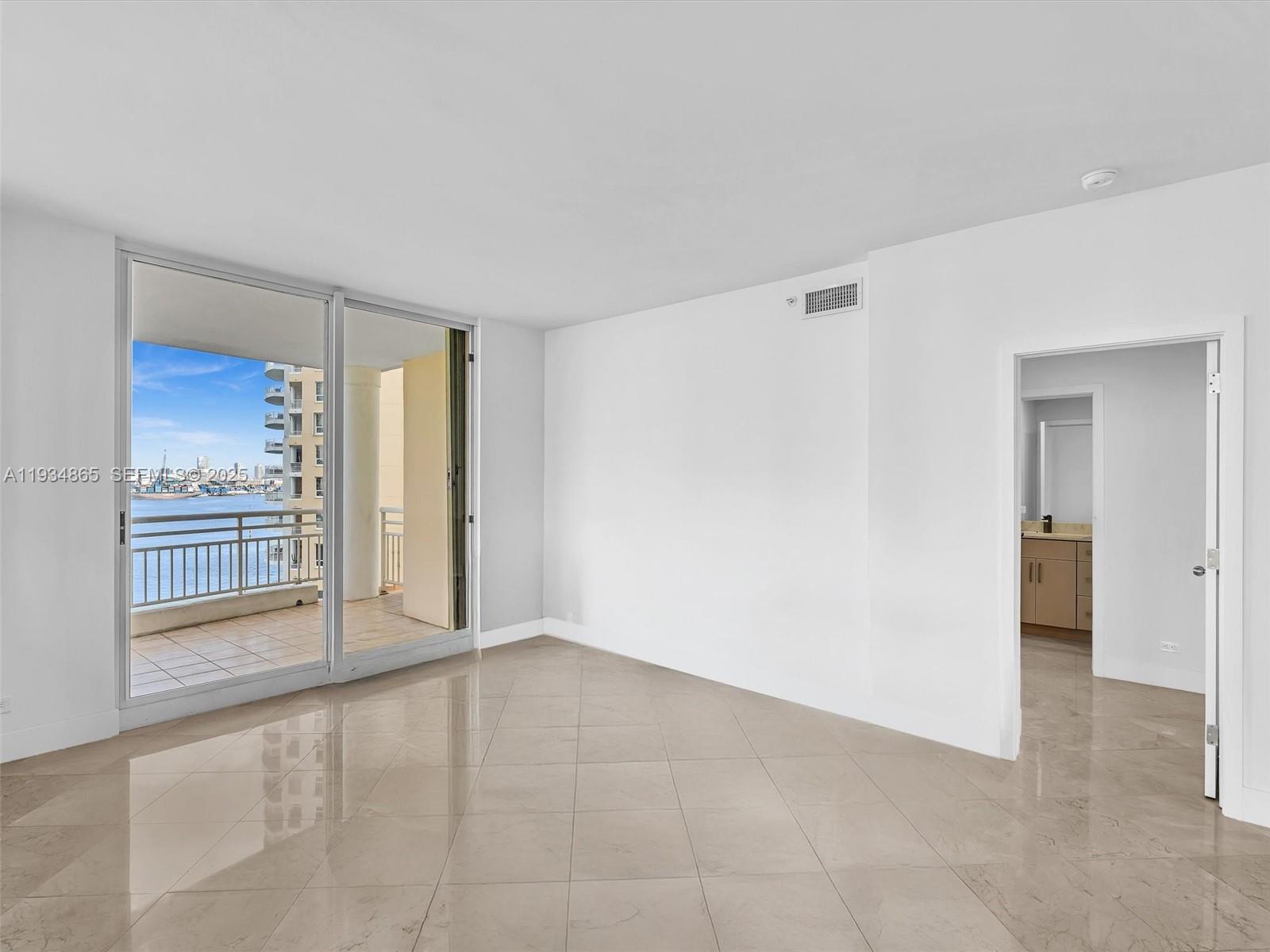 888 Brickell Key Dr #912, Miami FL 33131