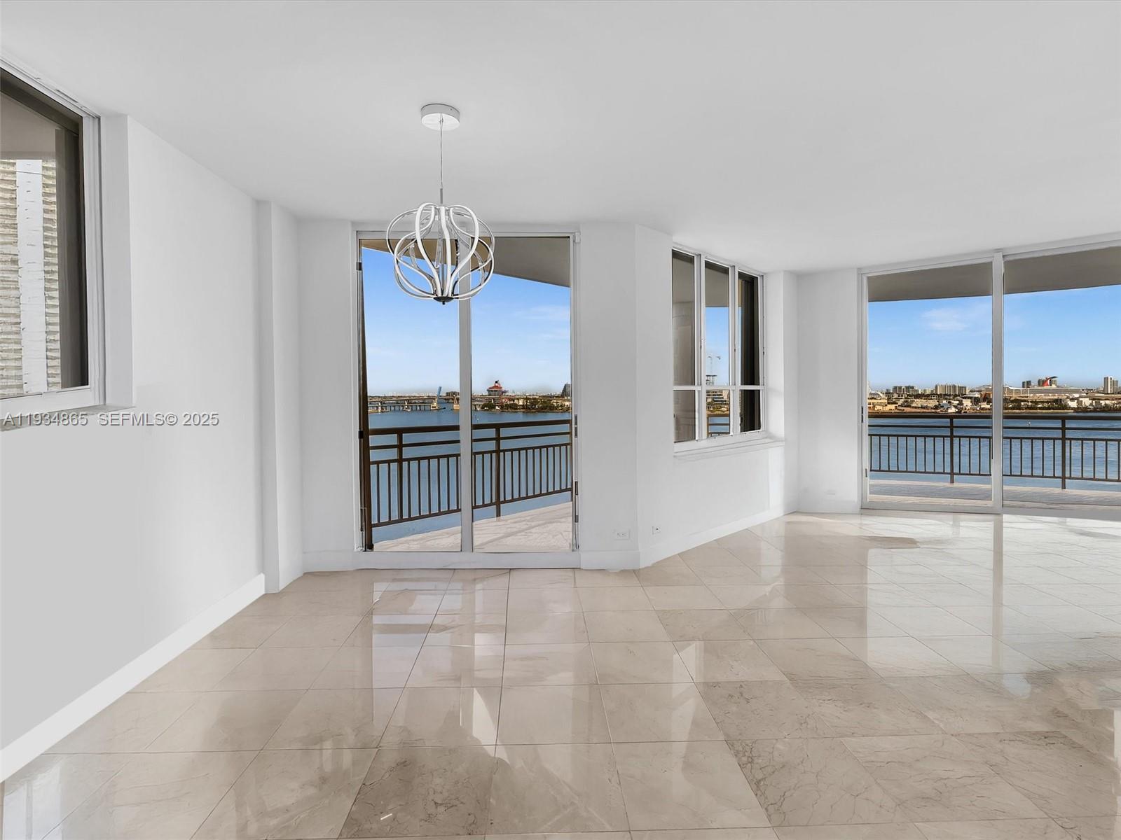 888 Brickell Key Dr #912, Miami FL 33131