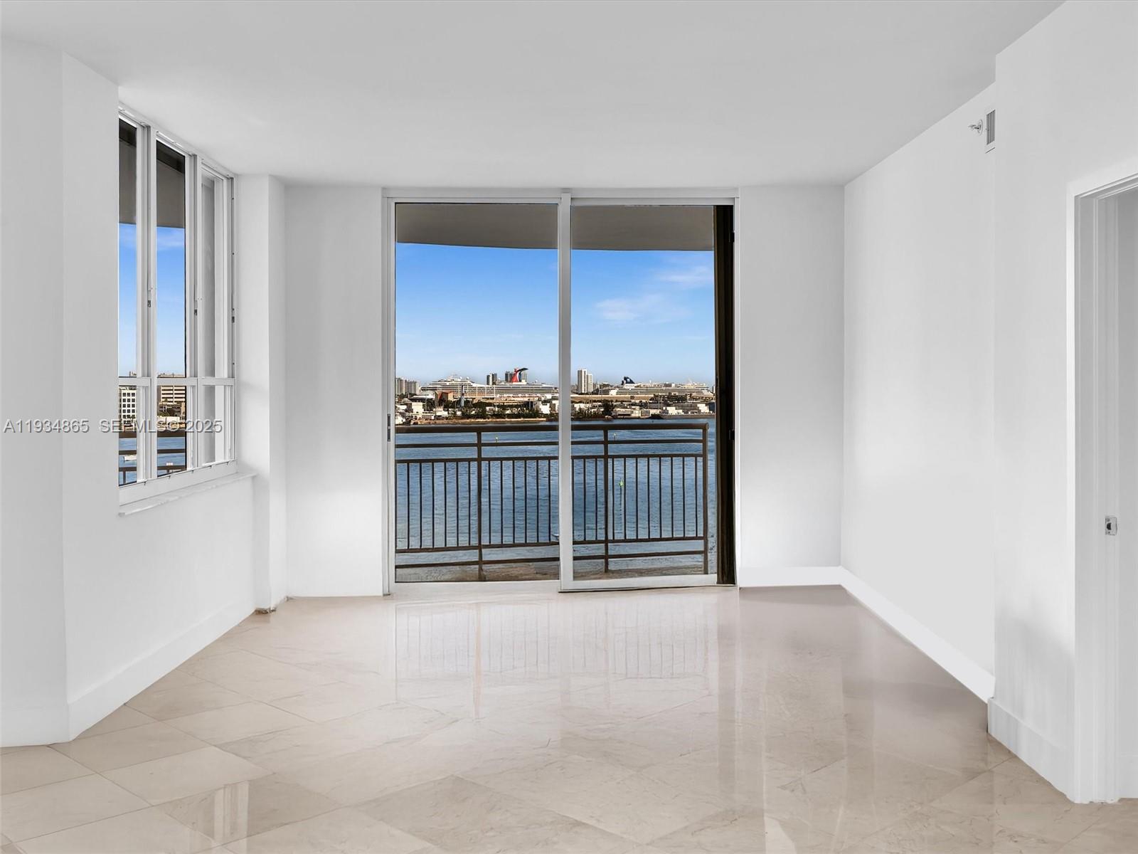 888 Brickell Key Dr #912, Miami FL 33131