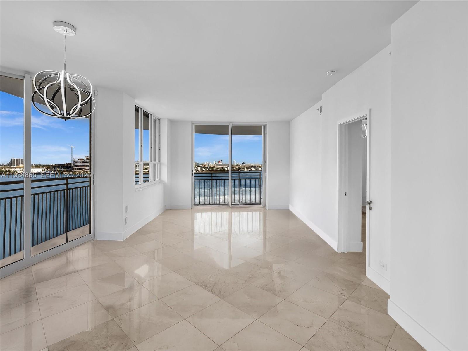 888 Brickell Key Dr #912, Miami FL 33131