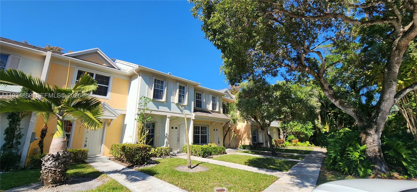 211 Mallory Ct #211, Weston FL 33326