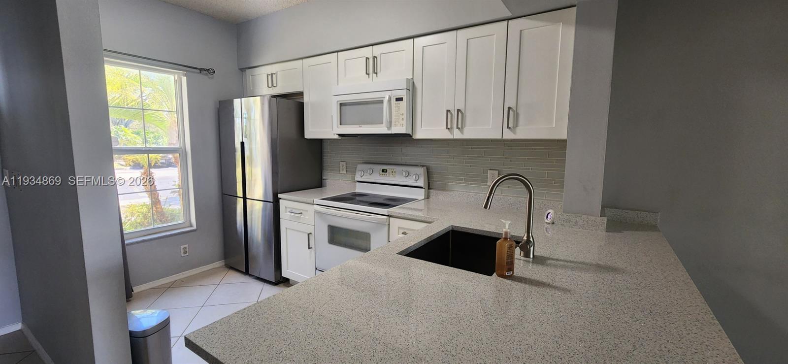 211 Mallory Ct #211, Weston FL 33326