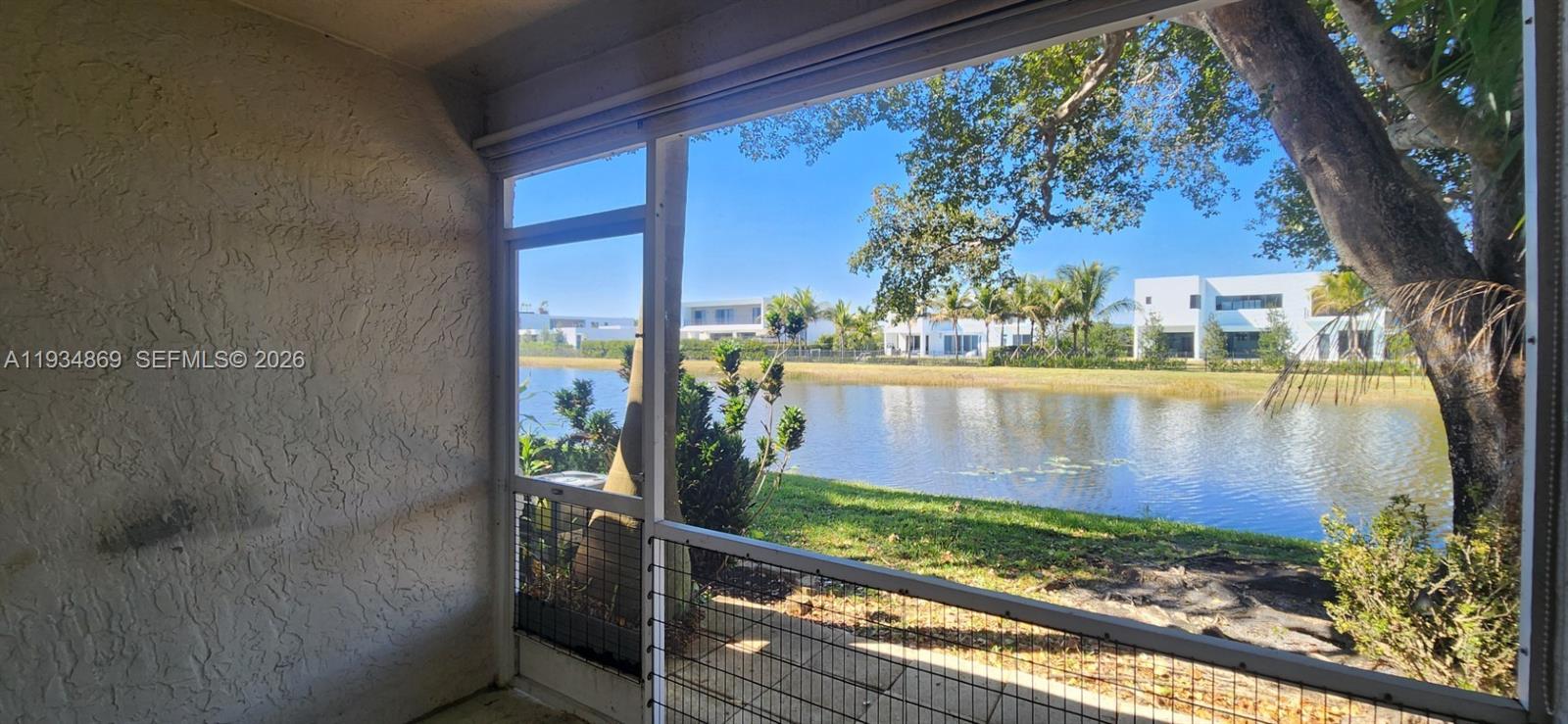 211 Mallory Ct #211, Weston FL 33326