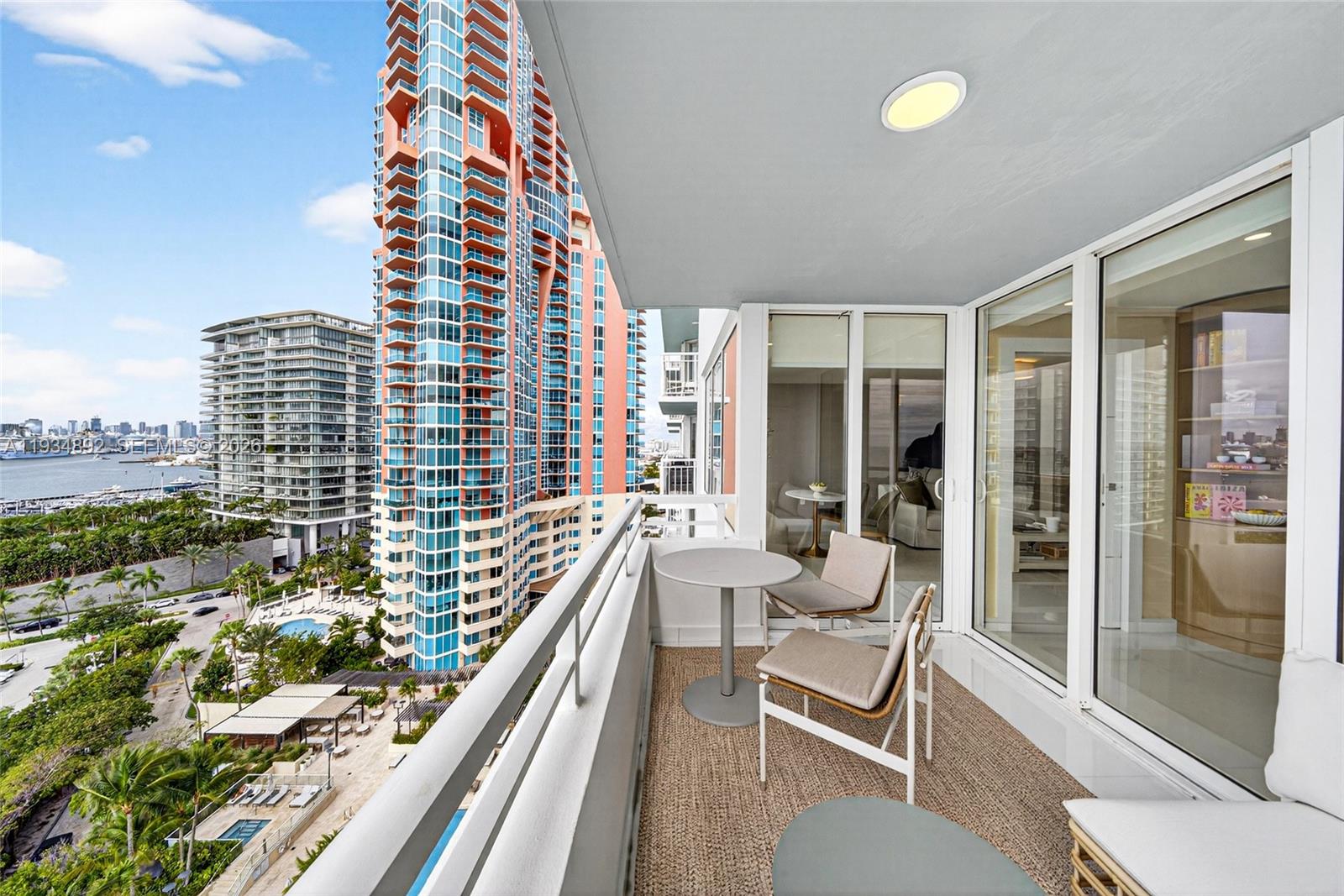 400 S Pointe Dr #1501, Miami Beach FL 33139
